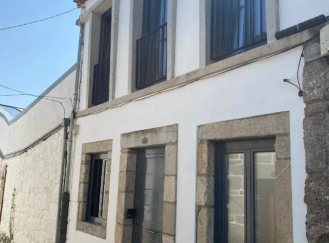 Casa Centro בית נופש באיונה